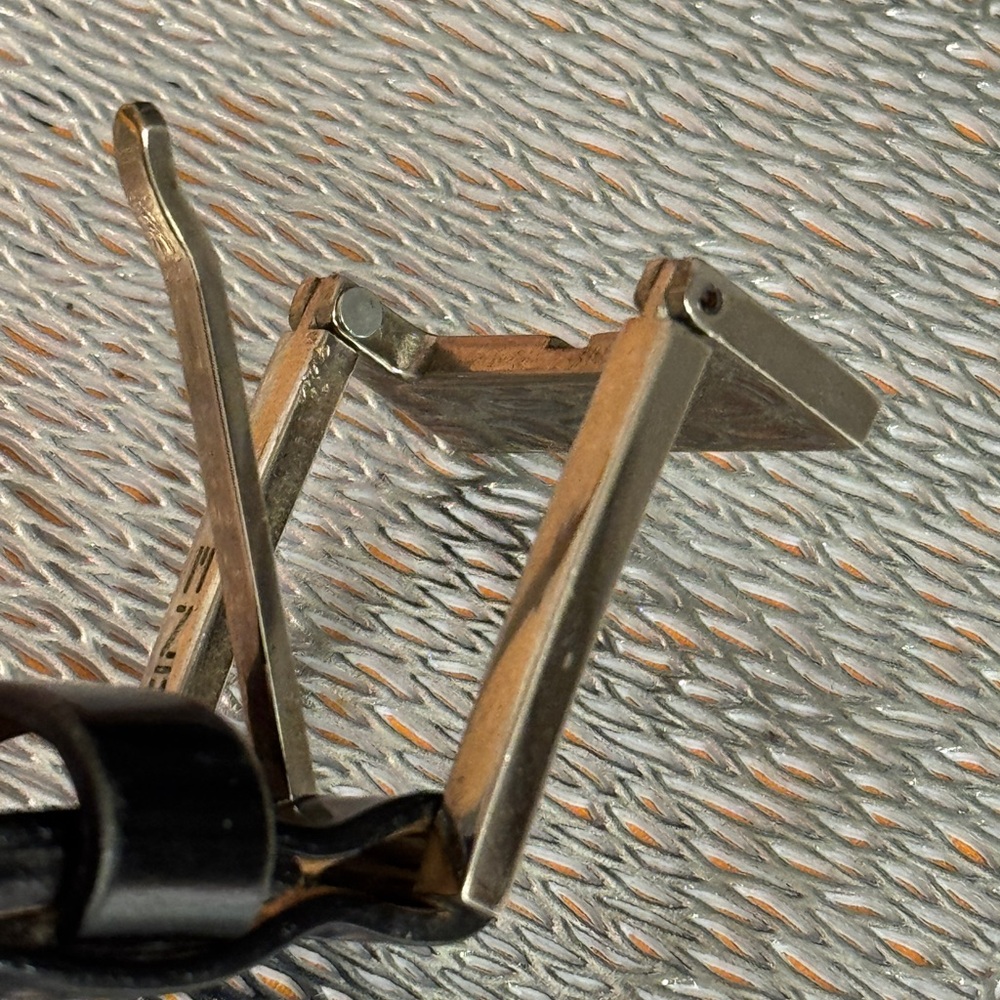 Fendi Black Leather Belt with Silver Buckle - Picture 8 of 16